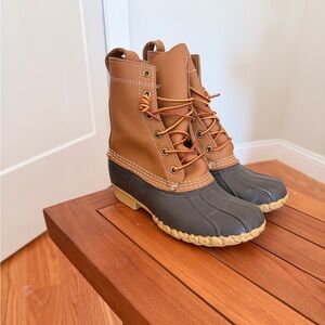 L.L. Bean Tan Leather Interior